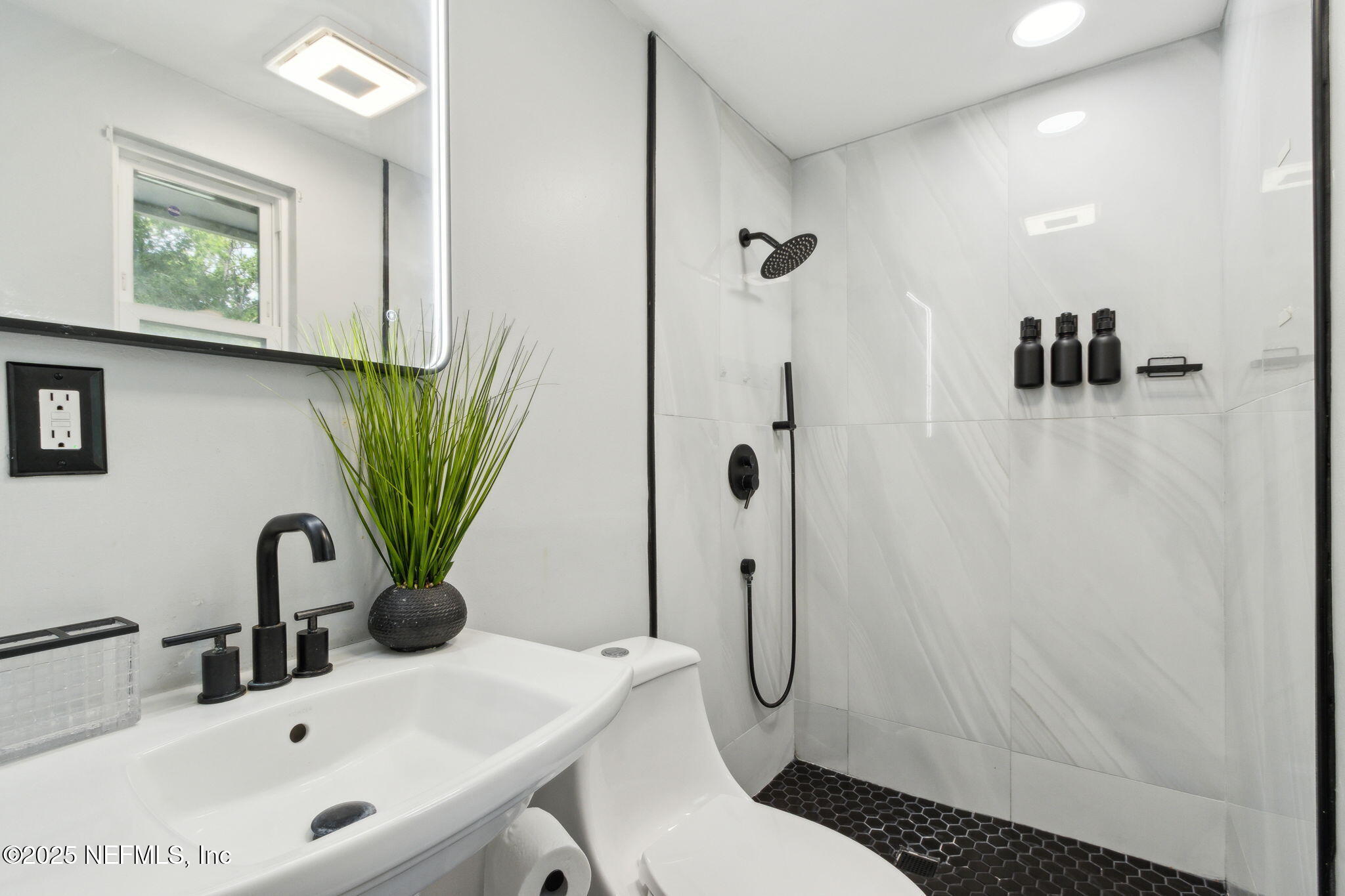 11119 Old Gainesville Road Jacksonville, FL 32221 - Photo 19 of 34 20-web-or-mls-8_11119 Old Gainesville Rd