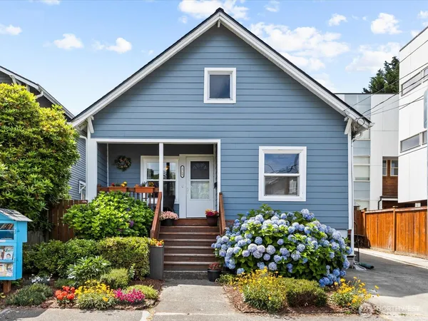 $850,000 | 1715 26th Avenue South, Seattle, WA 98144