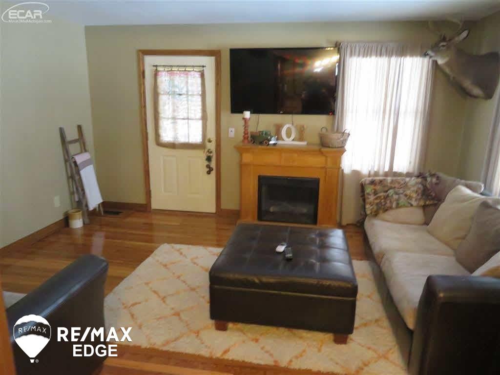 11380 West Frances Road Flushing, MI 48433 - Photo 3 of 47 Gallery Image 3