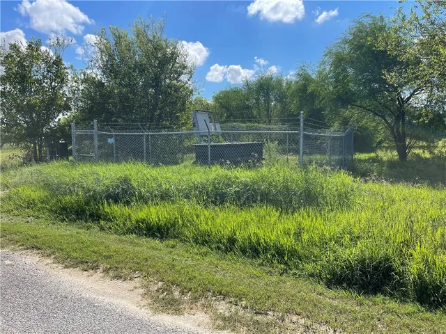 $125,000 | 1933 Paloma Drive, Sinton, TX 78387