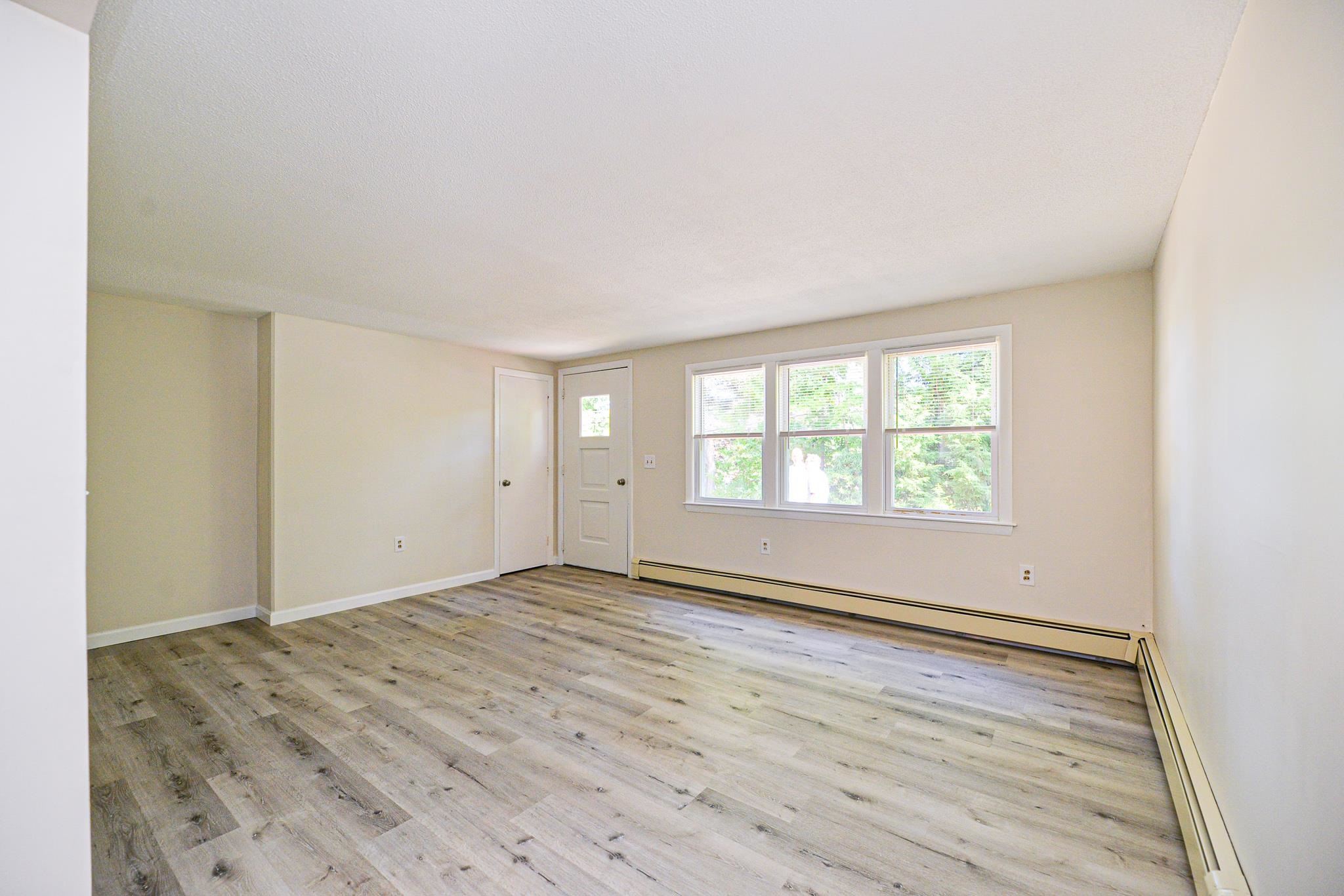 17 Old Derry Road Hudson, NH 03051 - Photo 15 of 27 Gallery Image 15