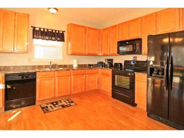 12466 Schoolhouse Road Fishers, IN 46037 - Photo 7 of 14 Gallery Image 7
