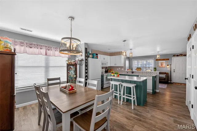 $277,000 | 431 Wild Oak Drive, O'Fallon, MO 63368