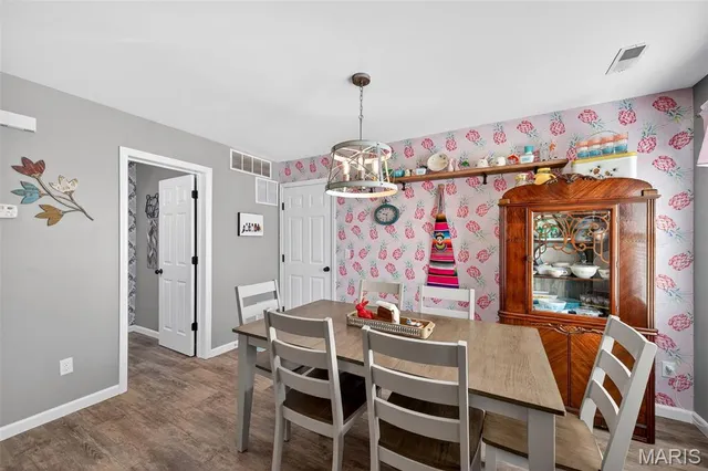 $277,000 | 431 Wild Oak Drive, O'Fallon, MO 63368