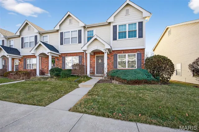 $277,000 | 431 Wild Oak Drive, O'Fallon, MO 63368