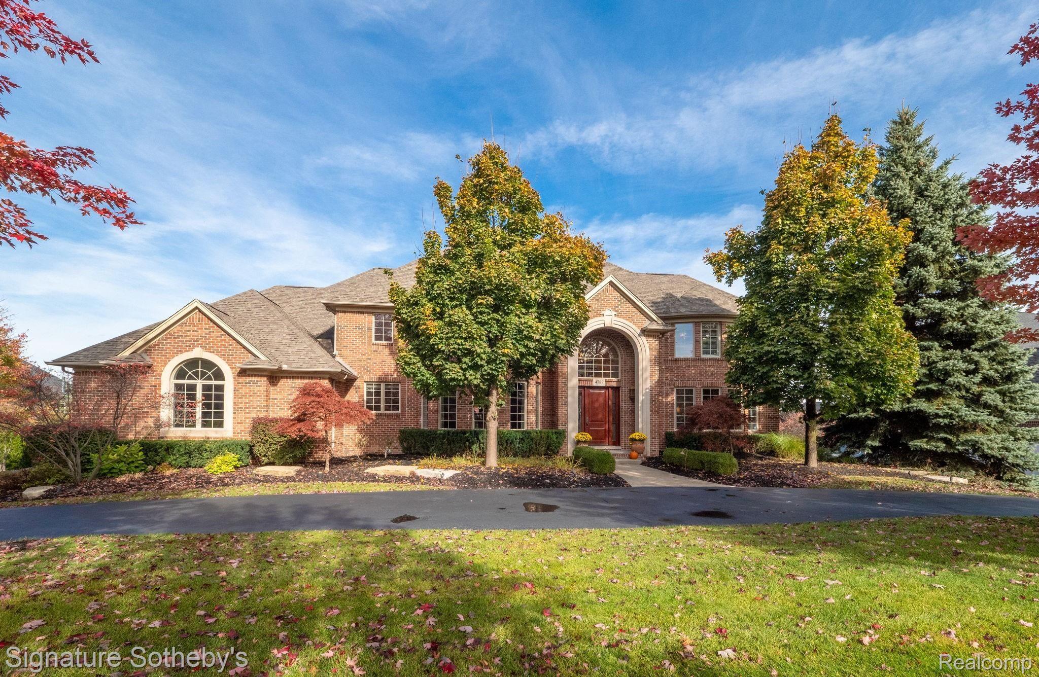 4788 Crestone Way Rochester, MI 48306 - Photo 3 of 63 ATTENTION GRABBING FRONT PHOTO