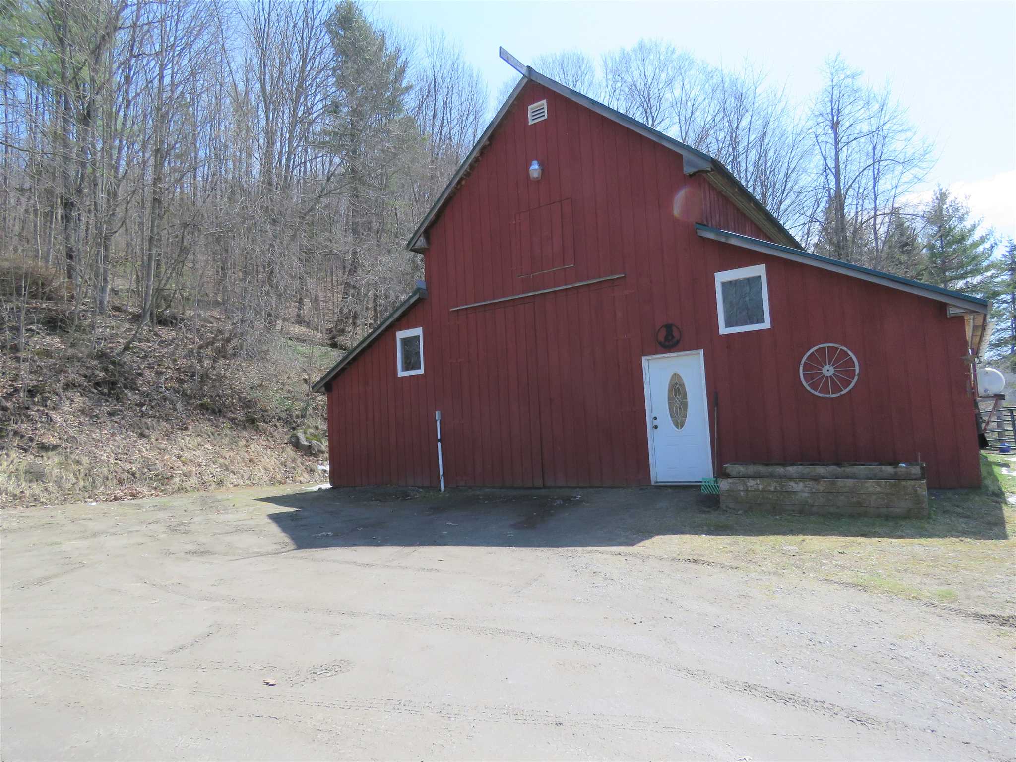 291 Glover Road Barton, VT 05822 - Photo 4 of 22
