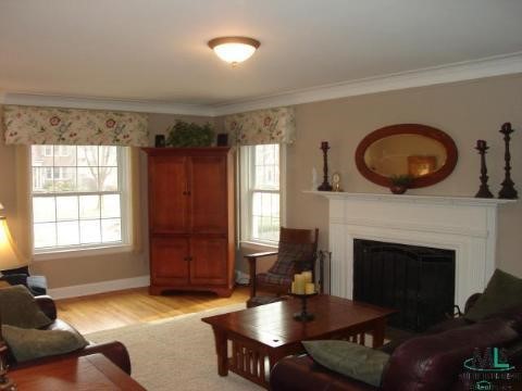 1227 Yorkshire Road Grosse Pointe, MI 48230 - Photo 2 of 9 833162-1.JPG