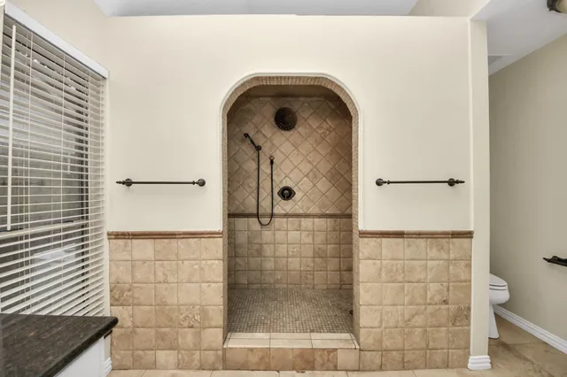 $2,650 | 1024 Glenview Drive, Pearland, TX 77581