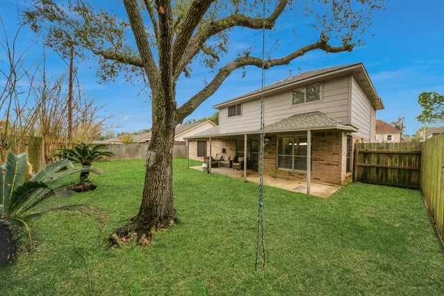 $2,650 | 1024 Glenview Drive, Pearland, TX 77581