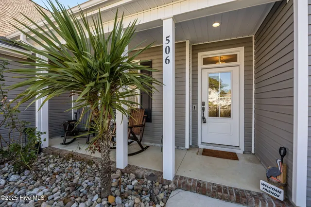 $375,000 | 506 Diamond Ridge Court, Hubert, NC 28539