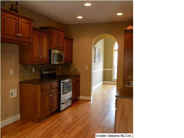 564 Orchard Circle Hayden, AL 35079 - Photo 8 of 23