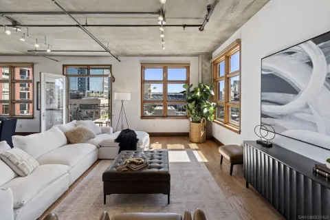 $1,319,900 | 877 Island Avenue, Unit 705, San Diego, CA 92101