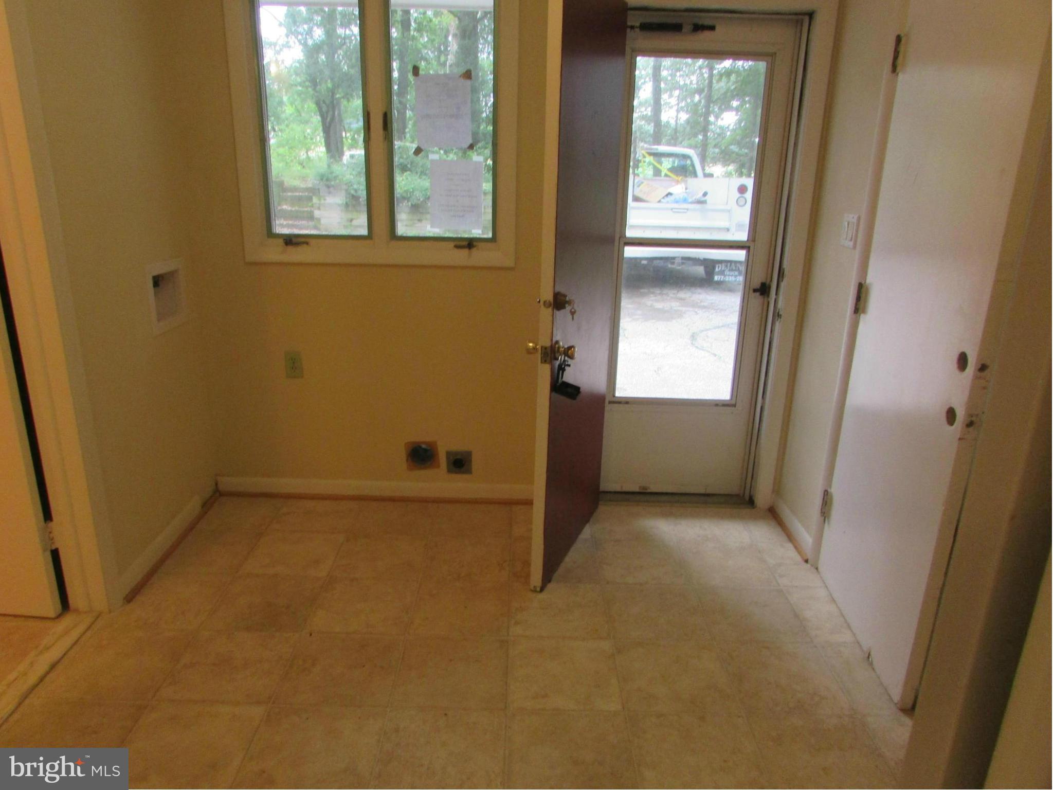2301 Albert Rill Road Hampstead, MD 21074 - Photo 18 of 23 Side entry mud room