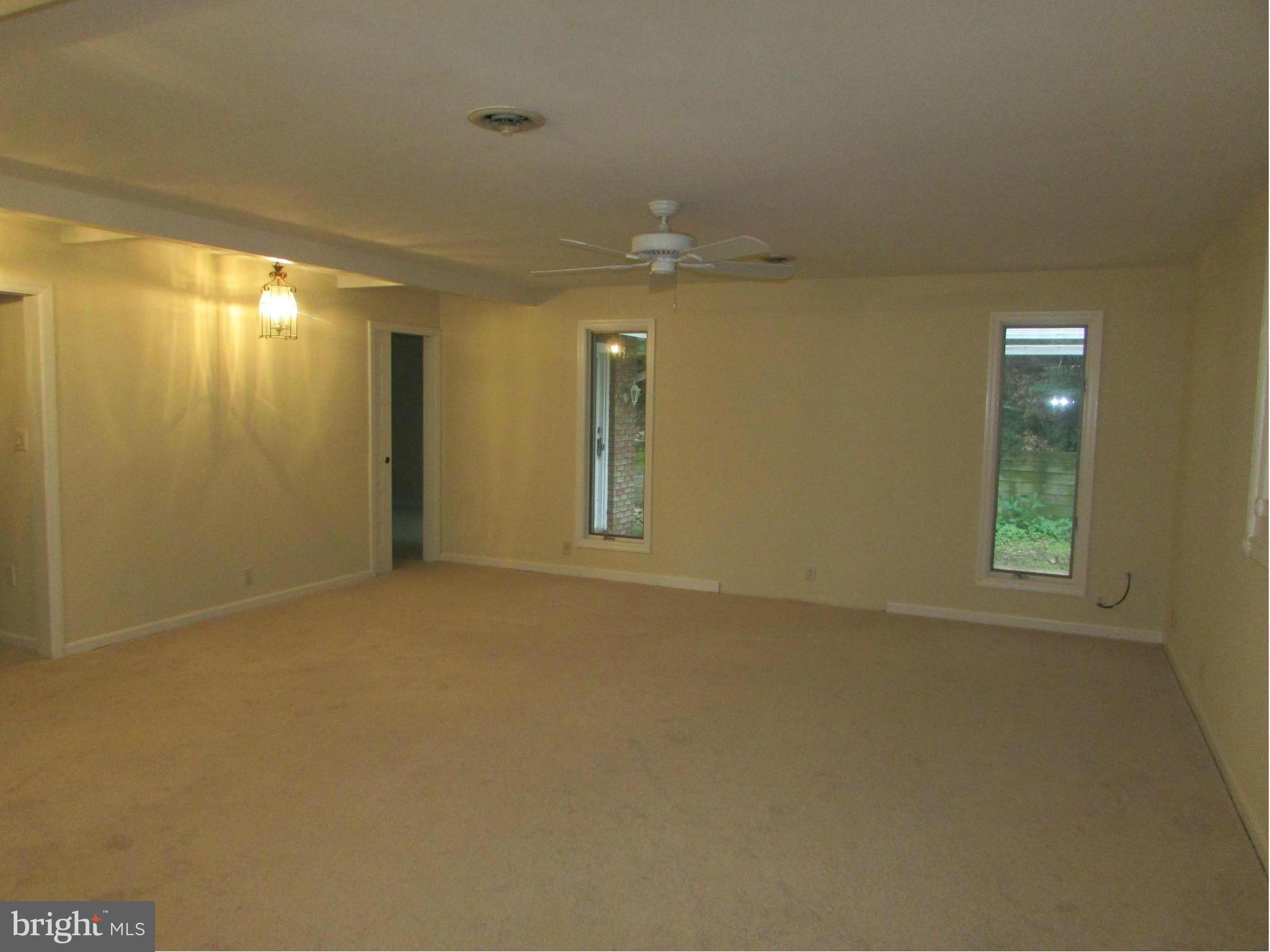 2301 Albert Rill Road Hampstead, MD 21074 - Photo 9 of 23 Family Room