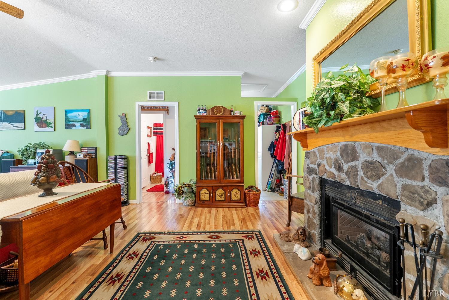 214 Victoria Drive Amherst, VA 24521 - Photo 19 of 33