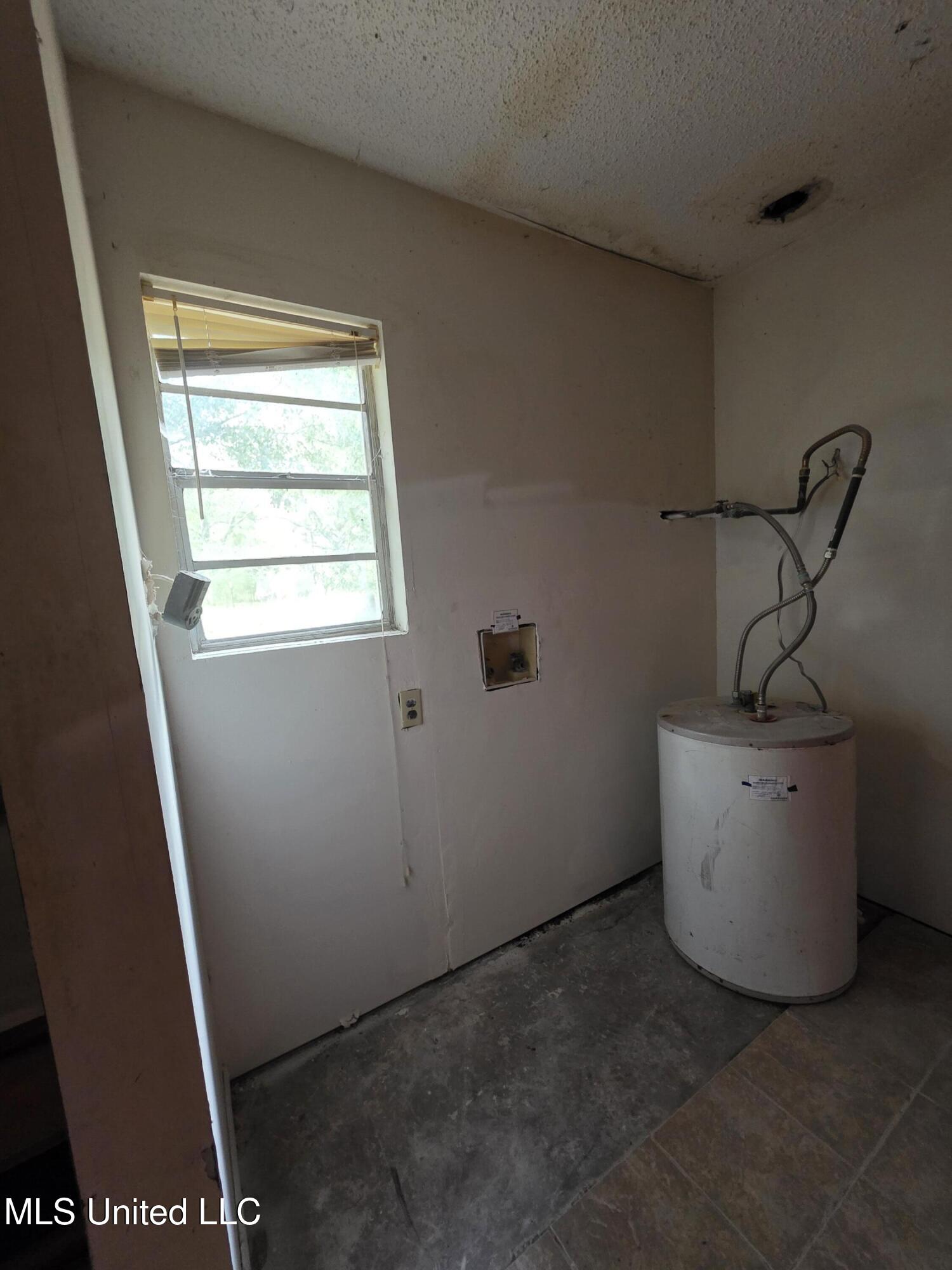 619 Highway 29 Wiggins, MS 39577 - Photo 11 of 13 20251027_122735