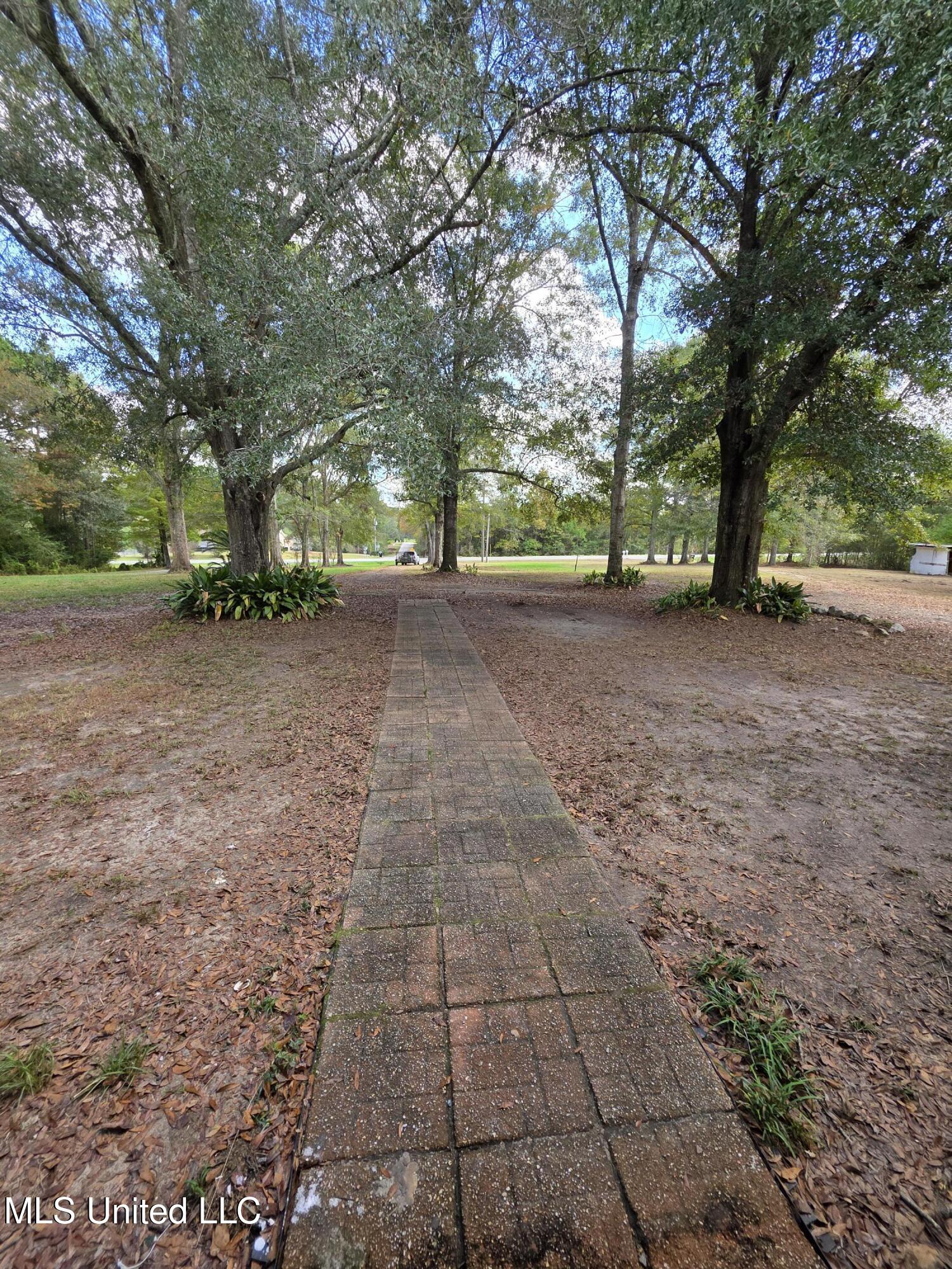 619 Highway 29 Wiggins, MS 39577 - Photo 12 of 13 20251027_122806