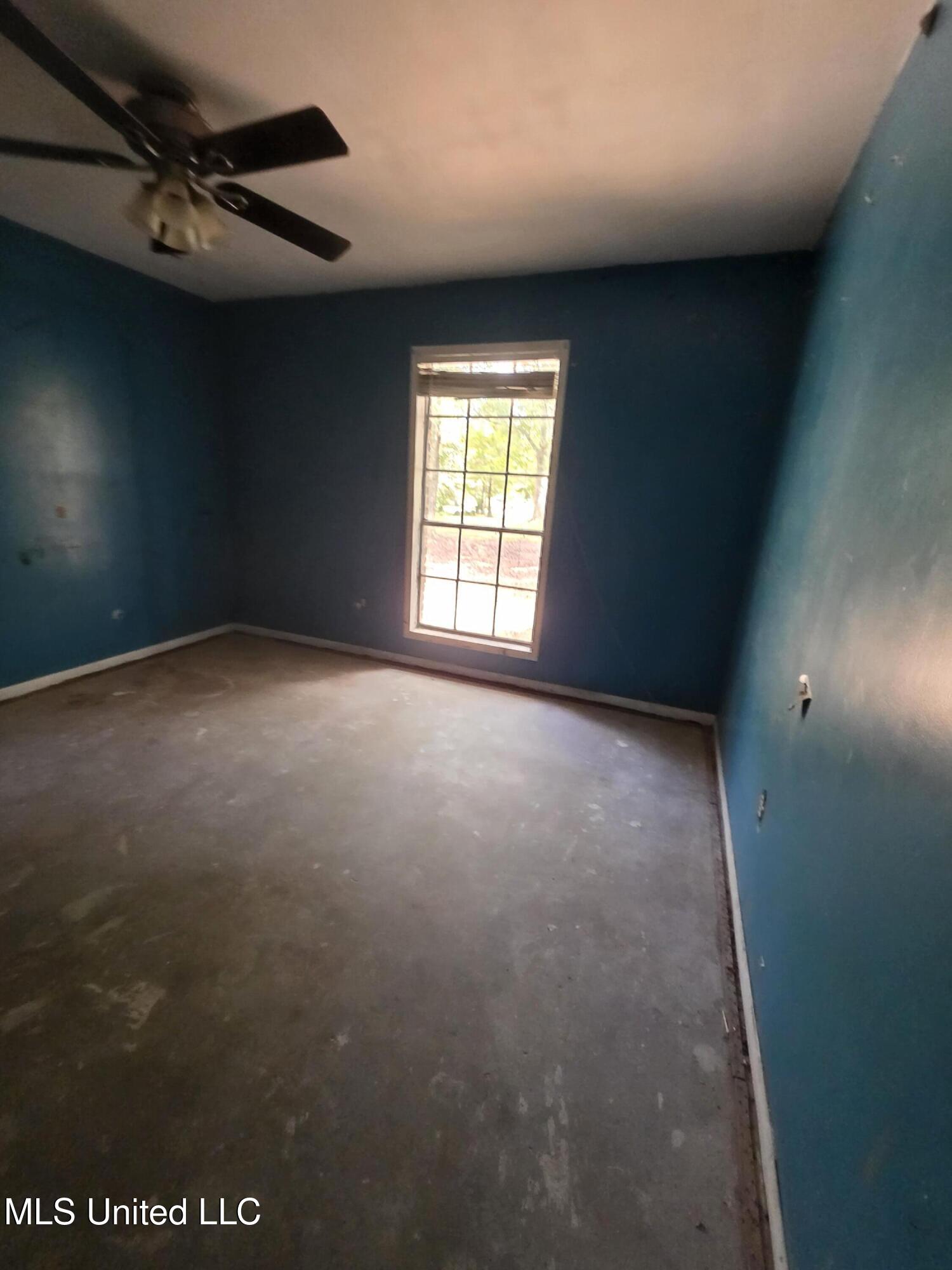 619 Highway 29 Wiggins, MS 39577 - Photo 6 of 13 20251027_122407