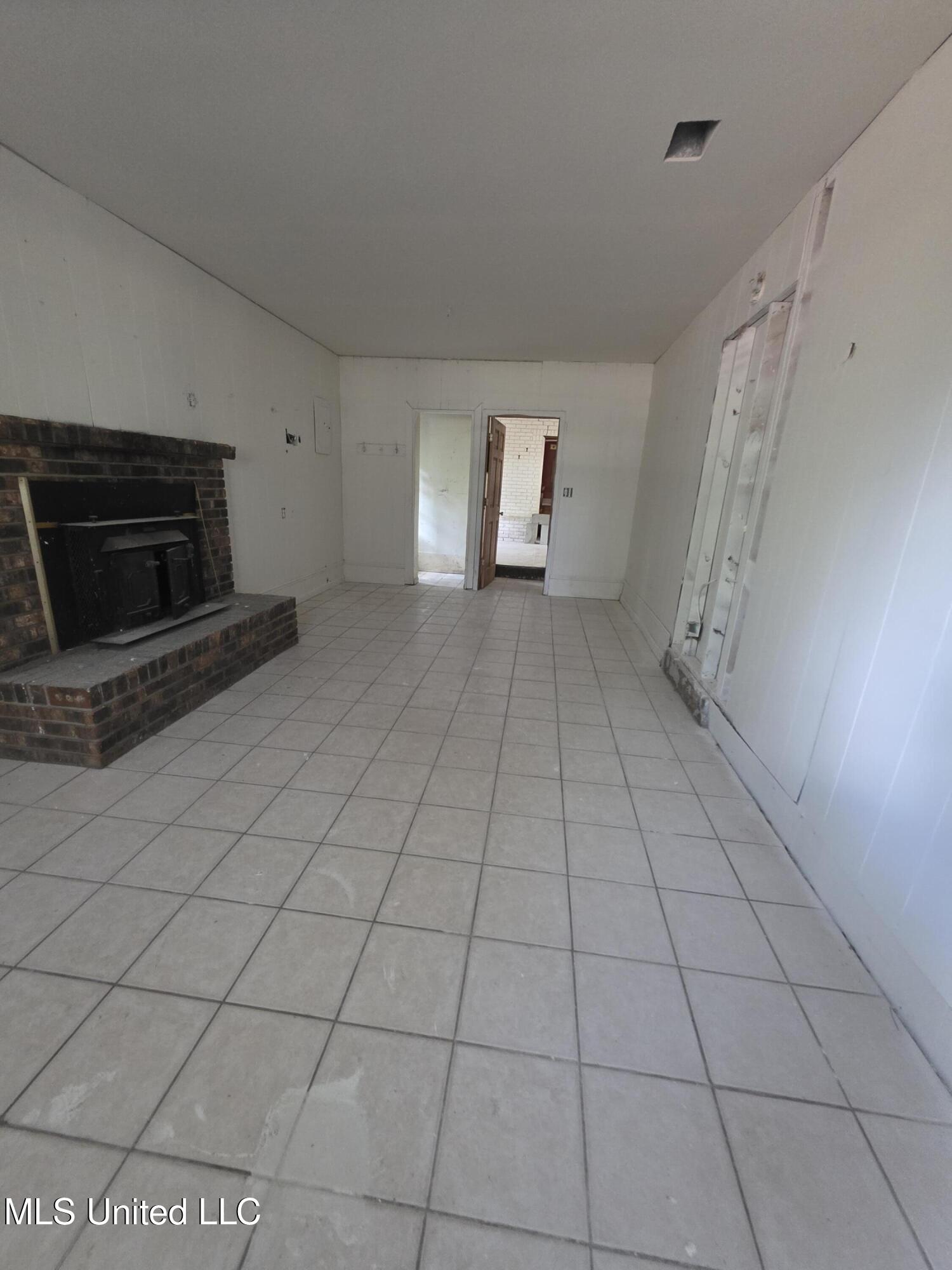 619 Highway 29 Wiggins, MS 39577 - Photo 8 of 13 20251027_122628