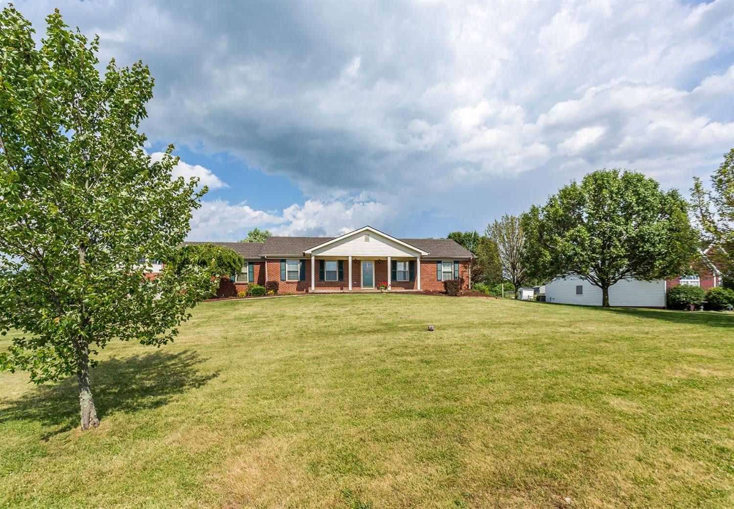 105 Springhill Lane Berea, KY 40403 - Photo 5 of 31 Photo 5