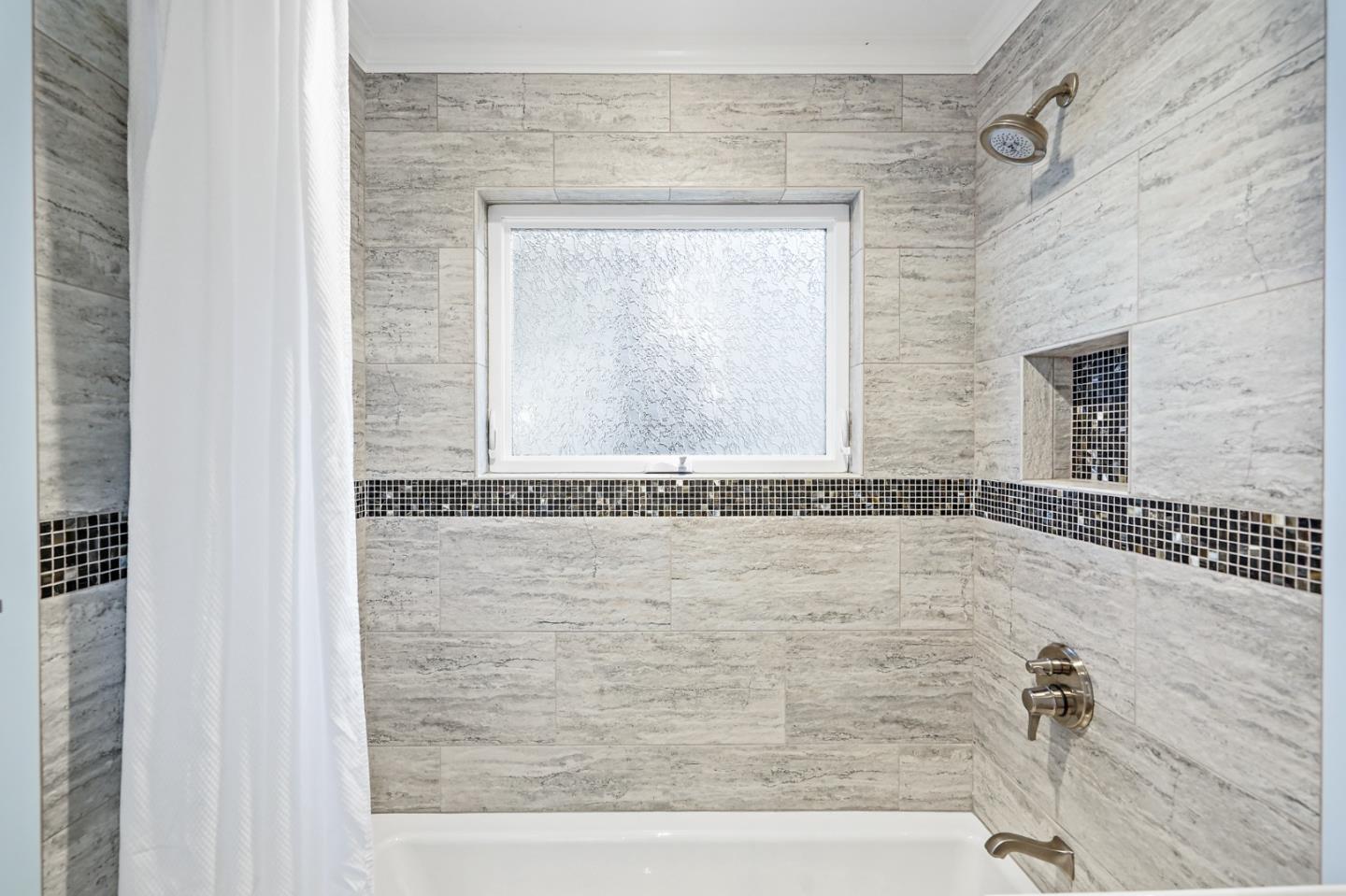 22 Del Rey Court San Carlos, CA 94070 - Photo 28 of 47 a bathroom with a shower