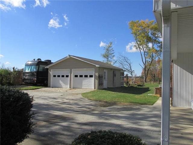 5385 Awalt Road Tullahoma, TN 37388 - Photo 18 of 20 24x22 det. garage, 50 amp drop for RV, new privacy fencing to protect RV