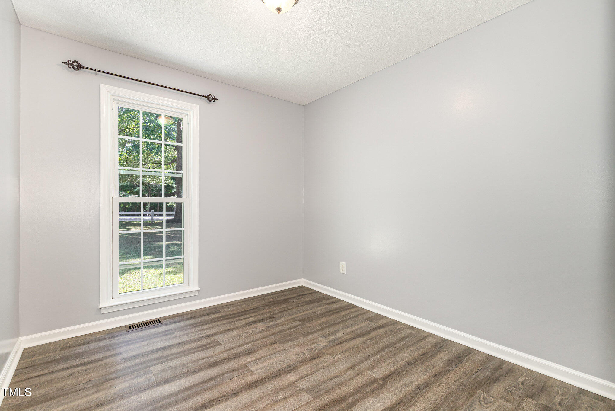 1582 Jordan Narron Road Selma, NC 27576 - Photo 13 of 26 015_img_1373-edit_527