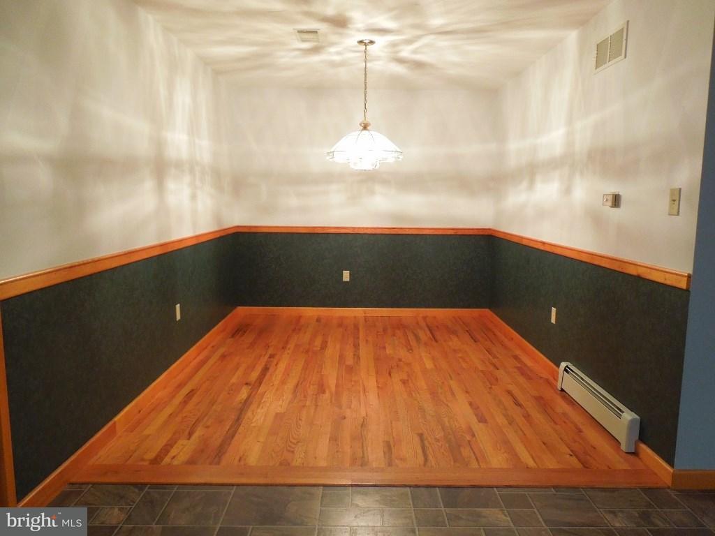 6076 Pigeon Hill Road Spring Grove, PA 17362 - Photo 14 of 36