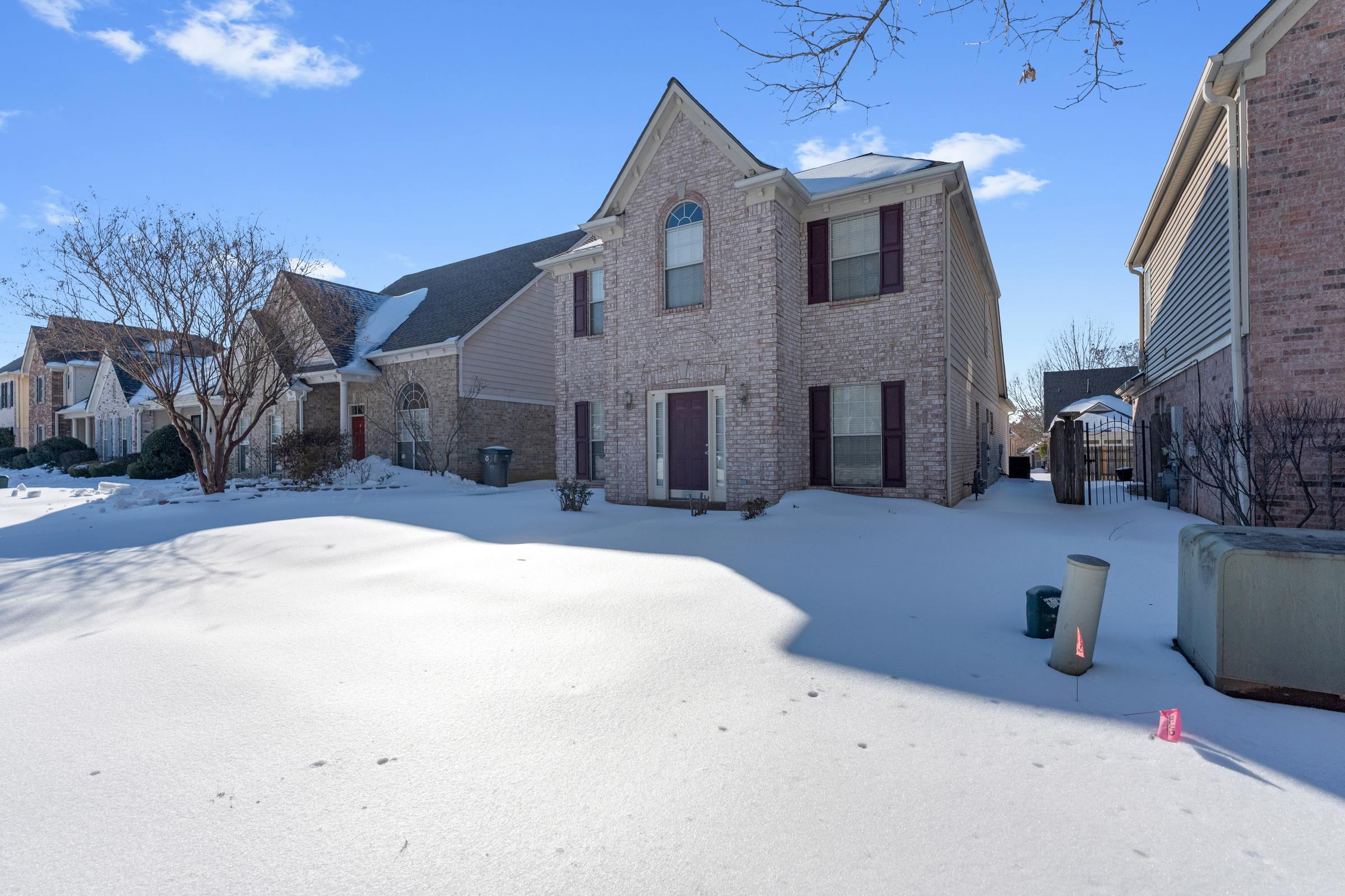 1229 North Sanga Road Memphis, TN 38016 - Photo 29 of 32 View of front of home with brick siding