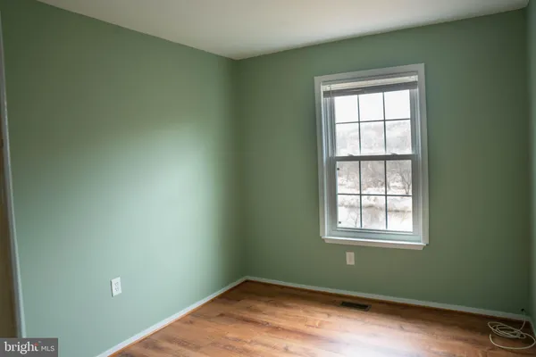 $2,850 | 8654 Venoy Court, Alexandria, VA 22309