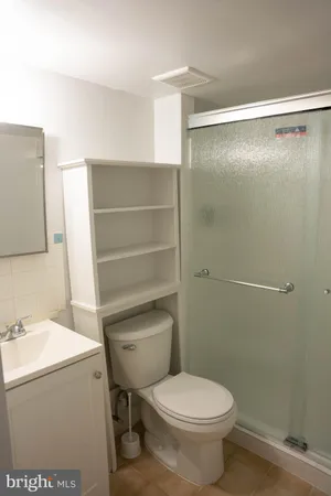 $2,850 | 8654 Venoy Court, Alexandria, VA 22309