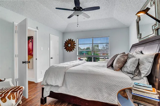 a kitchen that has a microwave and a sink