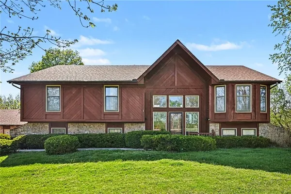 $949,900 | 15800 Rule Lane, Smithville, MO 64089