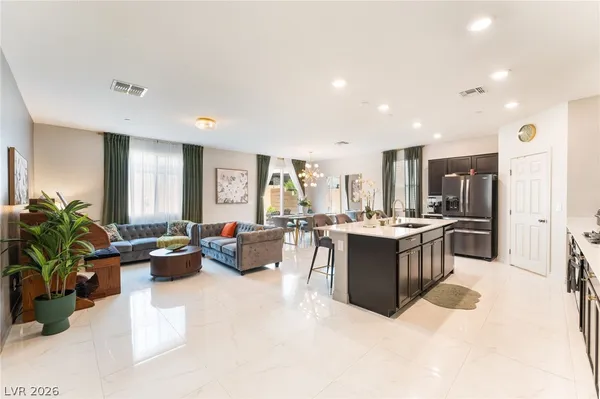 $2,800 | 8448 Vulturo Avenue, Las Vegas, NV 89149