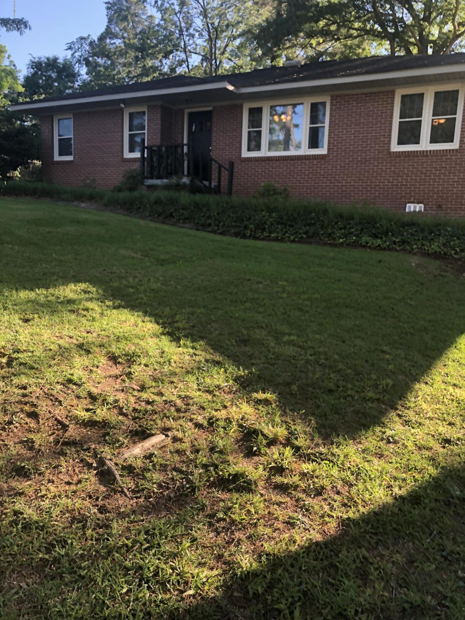 662 Forest Hill Road Macon, GA 31210 - Photo 1 of 23 Front