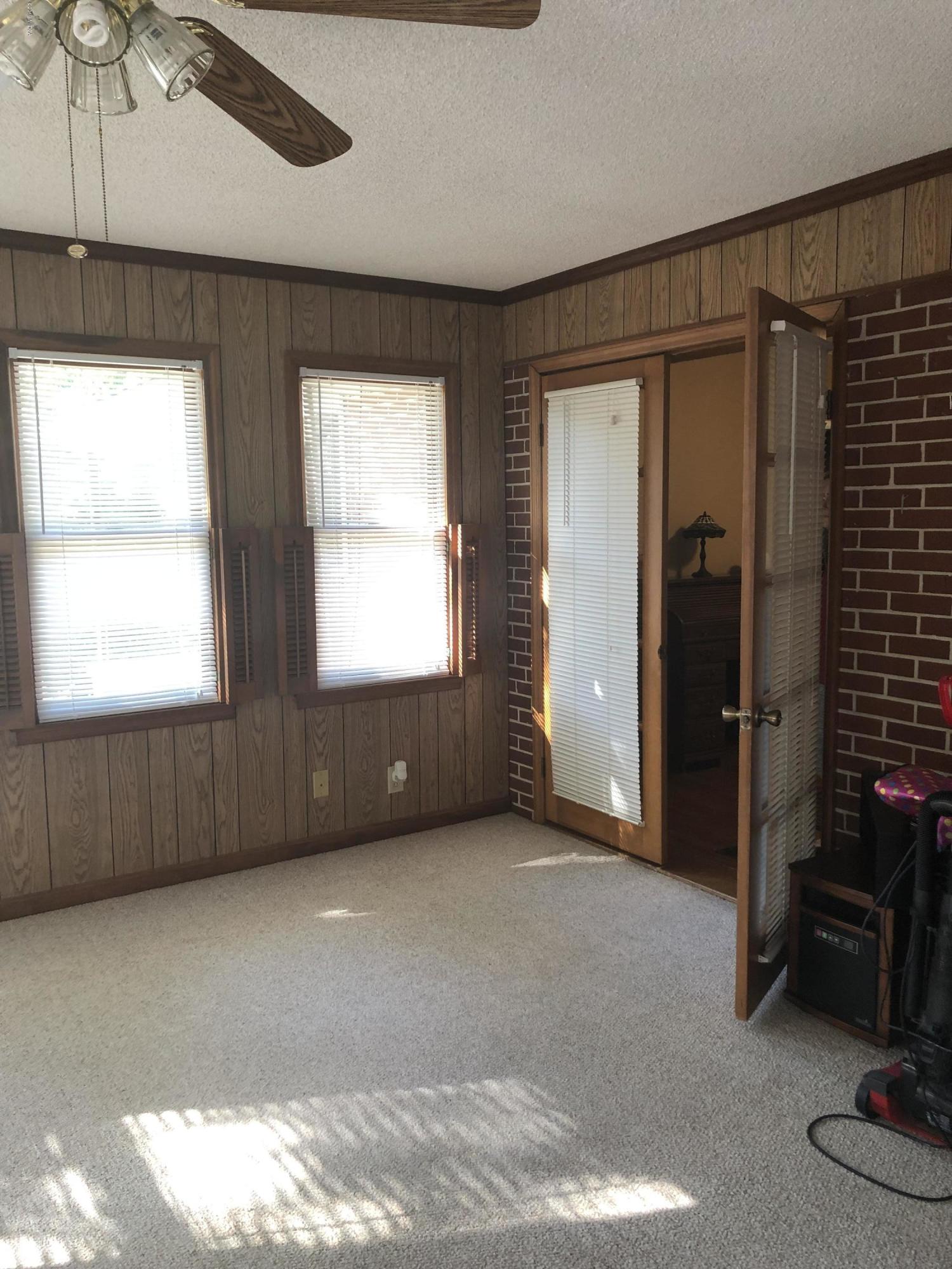 662 Forest Hill Road Macon, GA 31210 - Photo 6 of 23 IMG_1502
