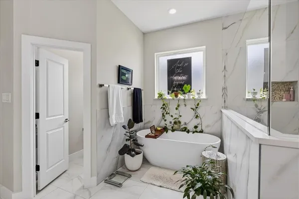 $649,000 | 233 Hide-A-Away Drive, Mabank, TX 75156