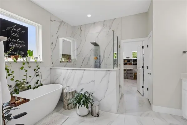 $649,000 | 233 Hide-A-Away Drive, Mabank, TX 75156