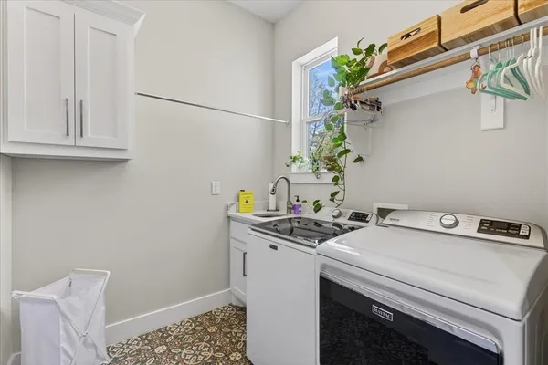 $649,000 | 233 Hide-A-Away Drive, Mabank, TX 75156