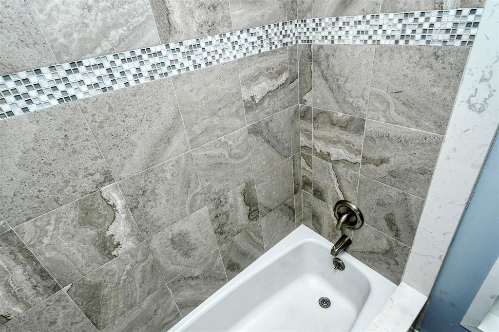 2512 Post Road Sarasota, FL 34231 - Photo 18 of 26