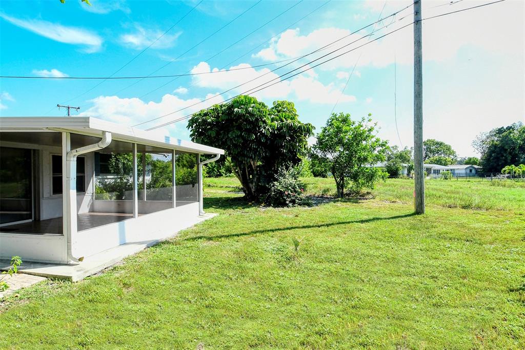 2512 Post Road Sarasota, FL 34231 - Photo 25 of 26