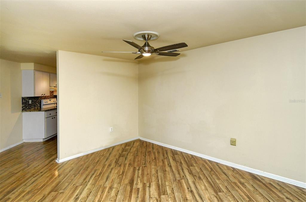 2512 Post Road Sarasota, FL 34231 - Photo 9 of 26