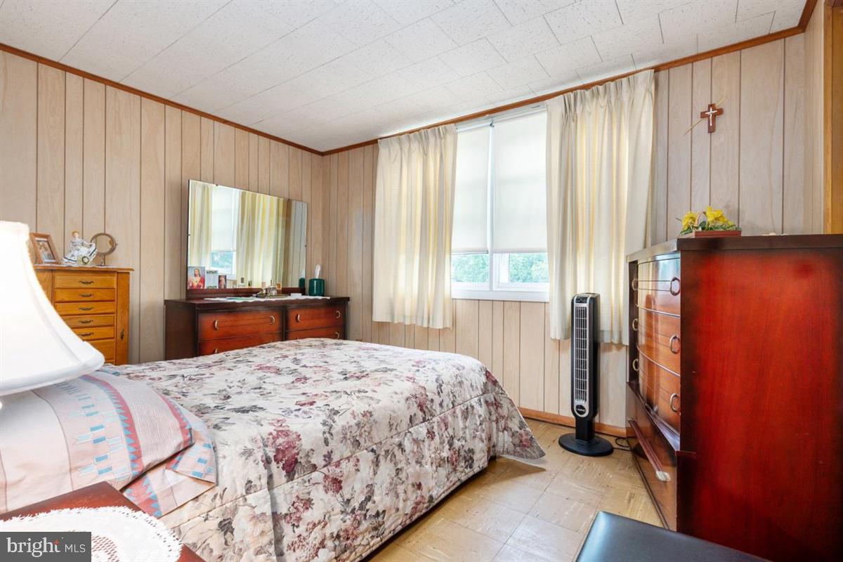 3314 Kessler Court Baltimore, MD 21227 - Photo 10 of 25 Primary Bedroom