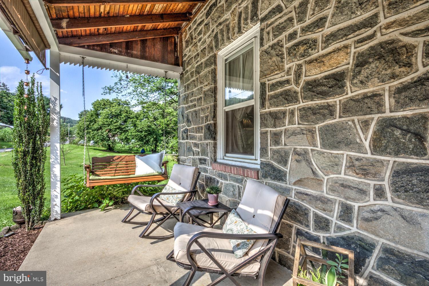 14 Petsch Road Reading, PA 19606 - Photo 4 of 46