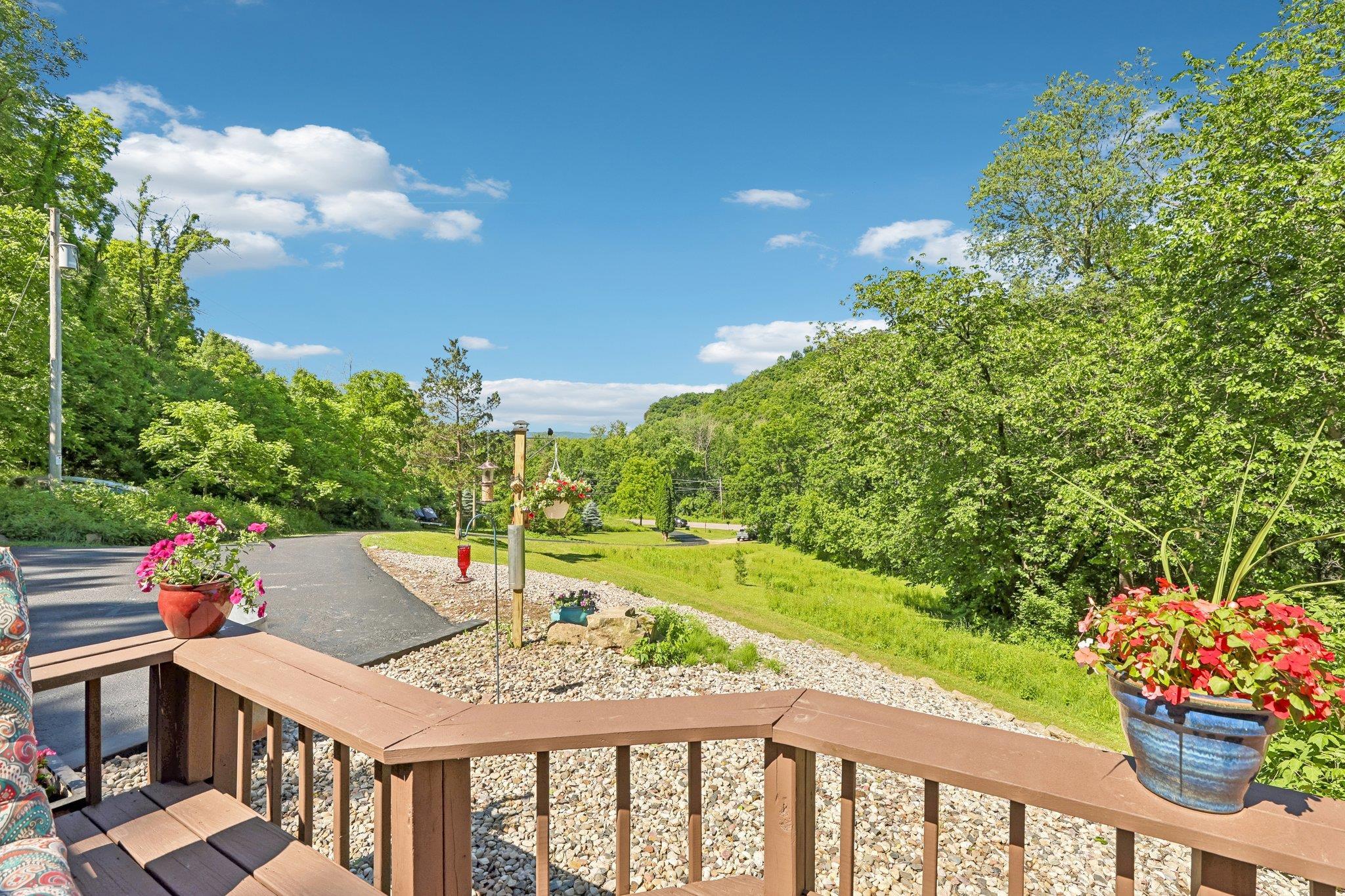 12258 South Round River Spring Green Spring Green, WI 53588 - Photo 4 of 60