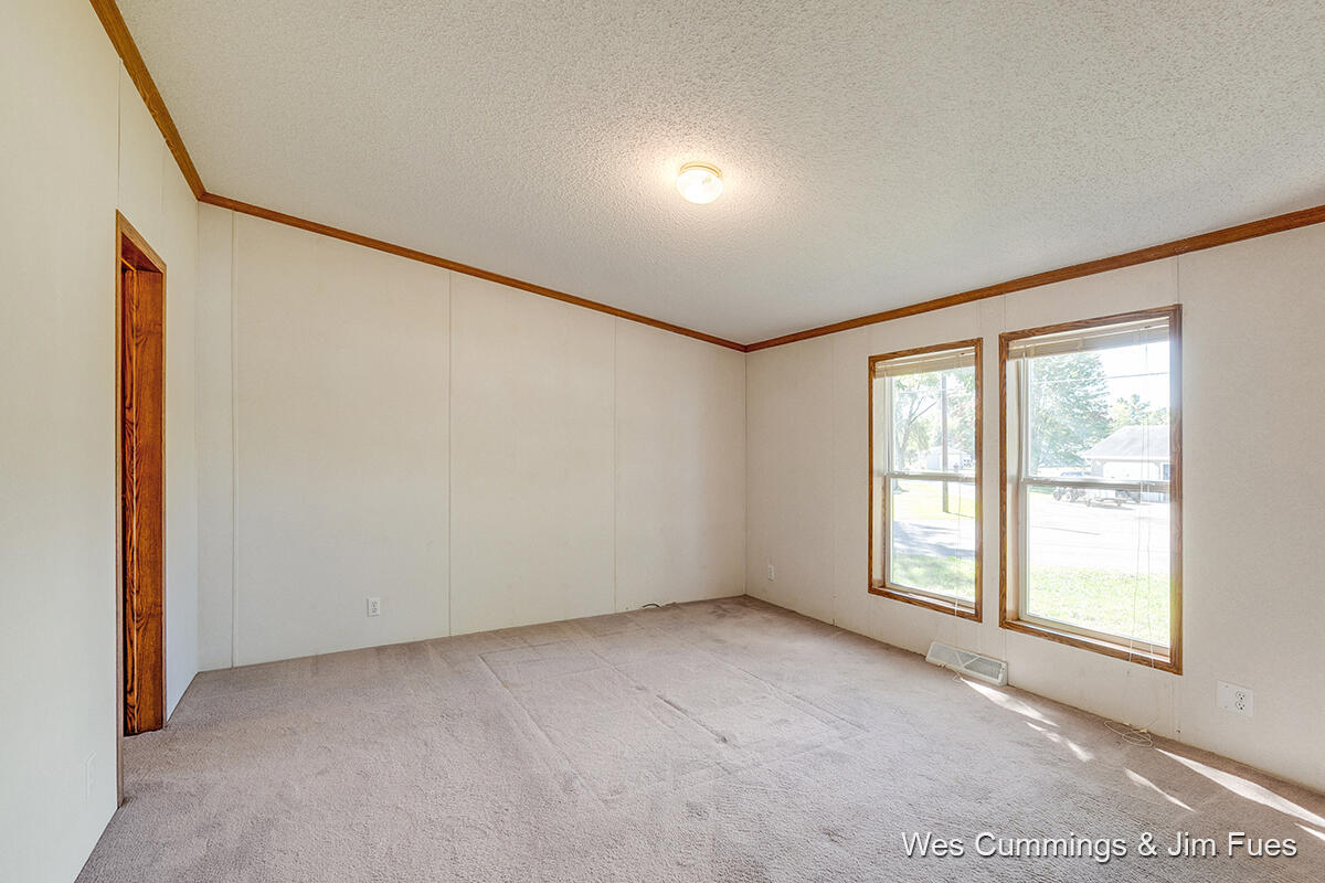 2712 West Long Lake Road Orleans, MI 48865 - Photo 15 of 33 IMG_1012