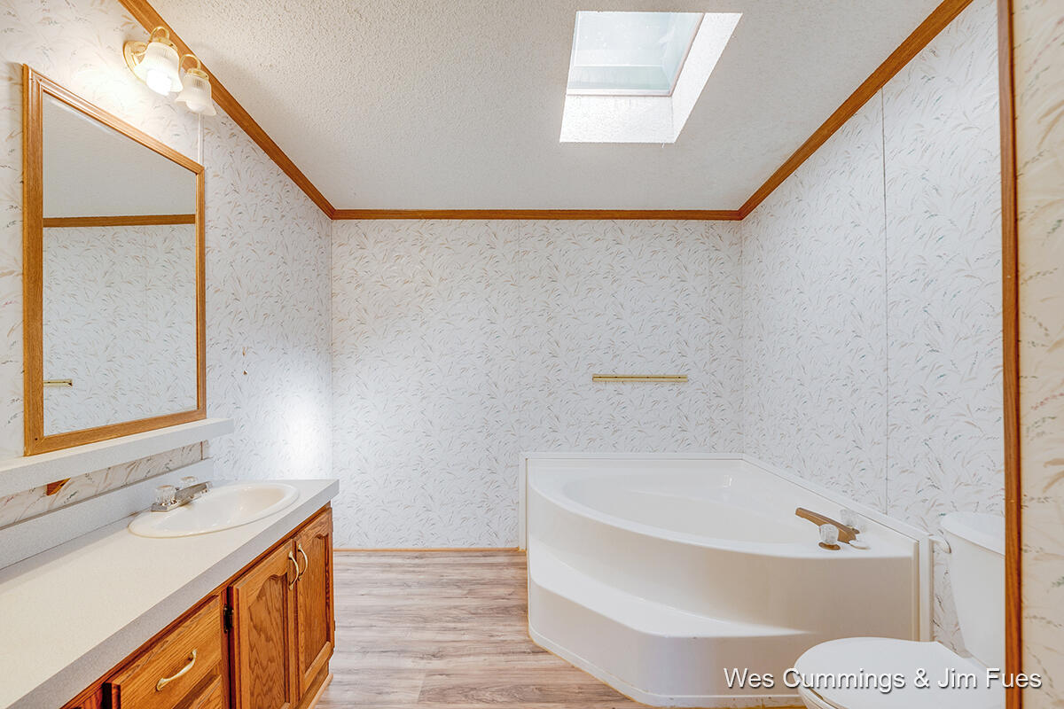 2712 West Long Lake Road Orleans, MI 48865 - Photo 17 of 33 IMG_1014