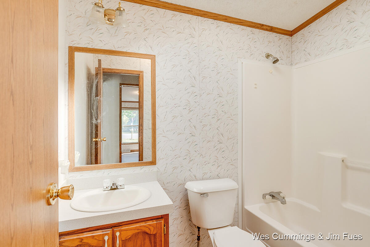 2712 West Long Lake Road Orleans, MI 48865 - Photo 23 of 33 IMG_1020