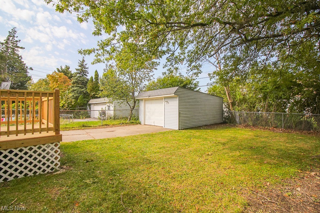 4181 Wilmington Road Cleveland, OH 44121 - Photo 4 of 15
